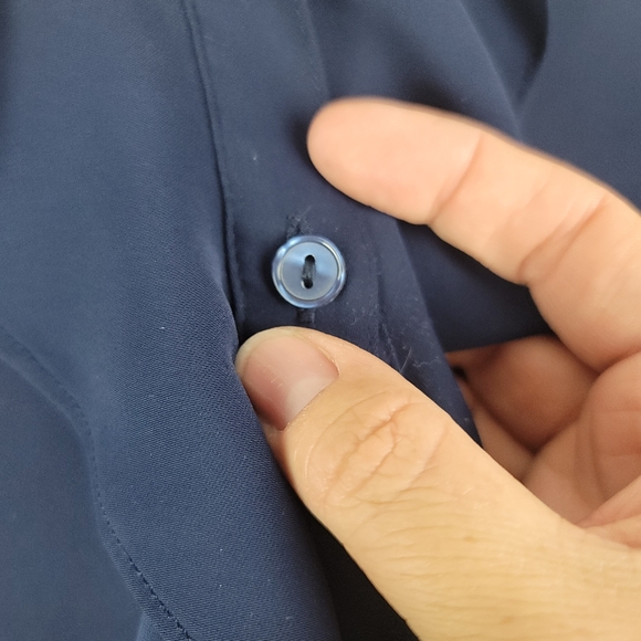 Chicos Colbalt Blue Ruffle Front Silky Blouse Size 2 Medium 12-14 - Picture 8 of 14